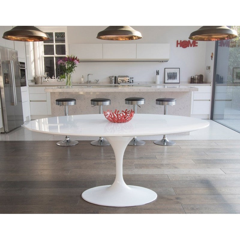 Mesa TUC, oval, fibra de vidrio, tapa lacada blanca 180x108 cms